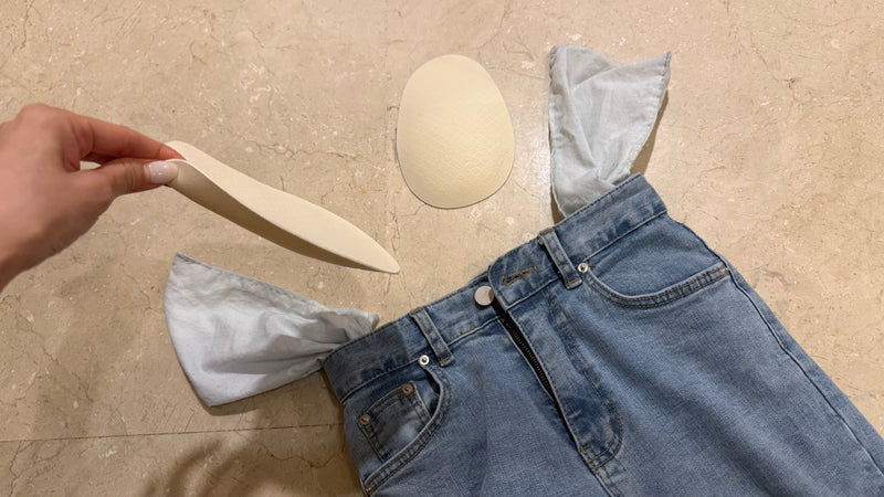 S line denim jeans with Detachable side pads
